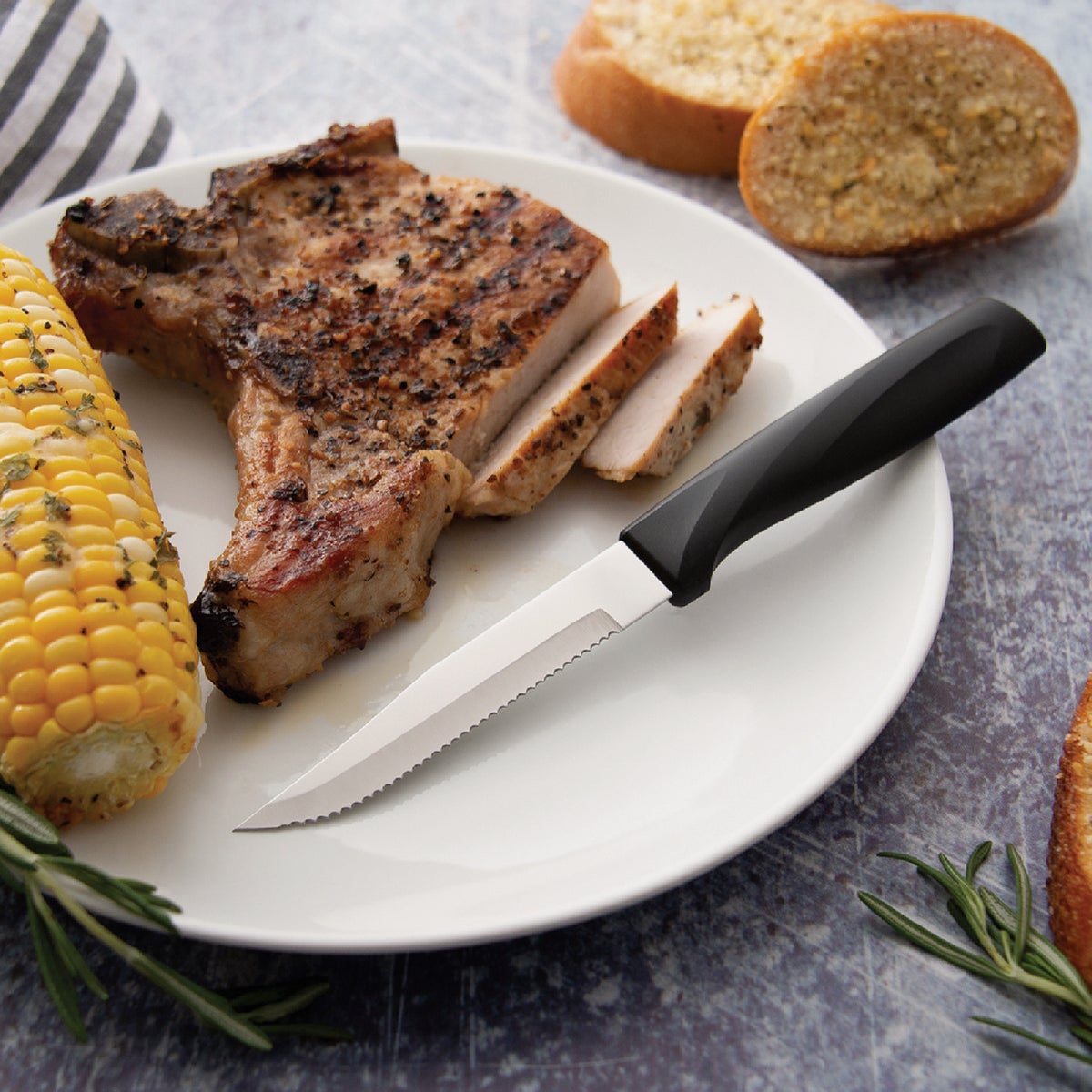 Rada Anthem Wave Serrated Steak Knife, Black Image 2
