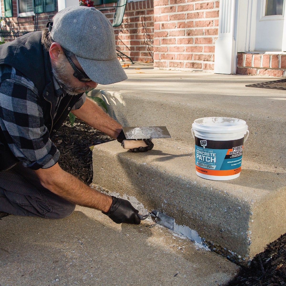 DAP 32 Oz. Ready-to-Use Concrete Patch, Gray Image 5