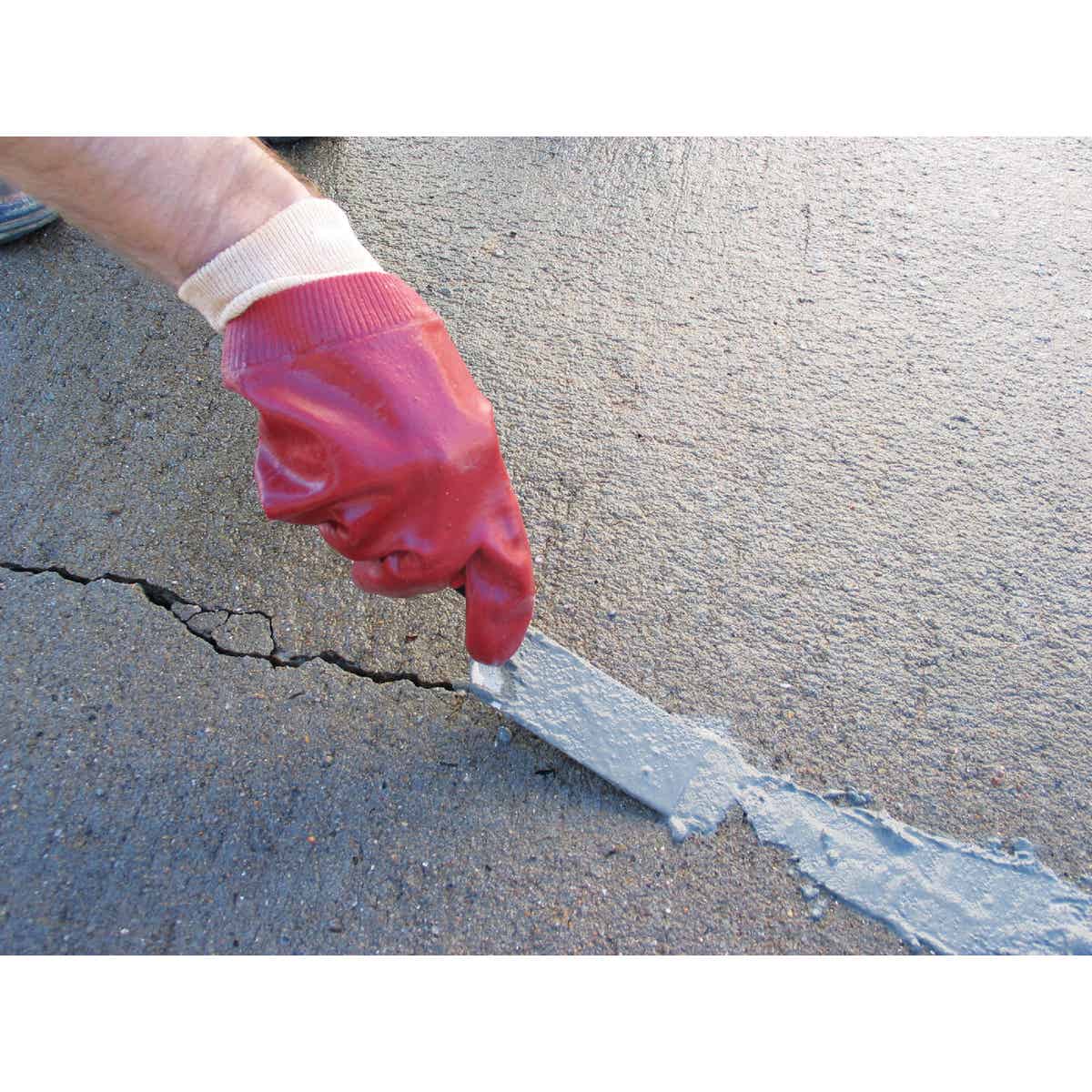 Quikrete 1 Qt. Pre-Mixed Gray Concrete Patch Image 2