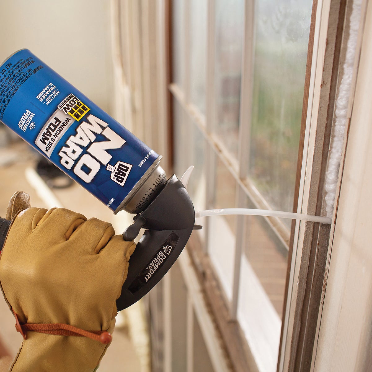 DAP No Warp 12 Oz. Window & Door Insulating Foam Sealant Image 3