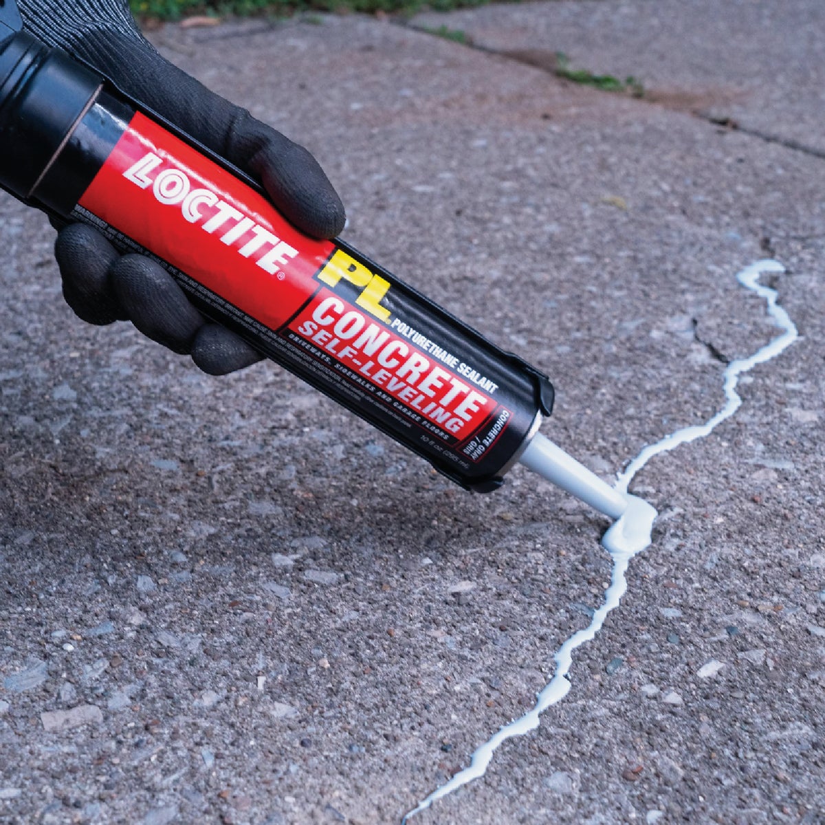 Loctite Pl Self-Leveling Sealant 28 Oz Limestone Gray Concrete Sealant Image 2
