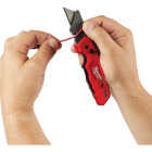 Milwaukee FASTBACK Folding Utility Knife with Blade Storage Image 3