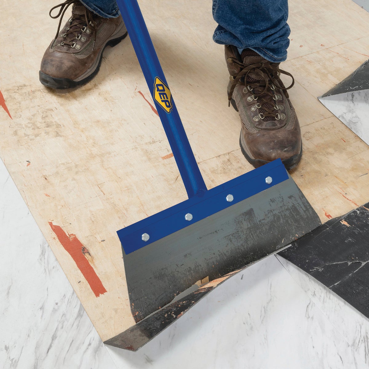 QEP 14 In. x 5 Ft. Carbon Steel Floor and Wall Scraper Image 2