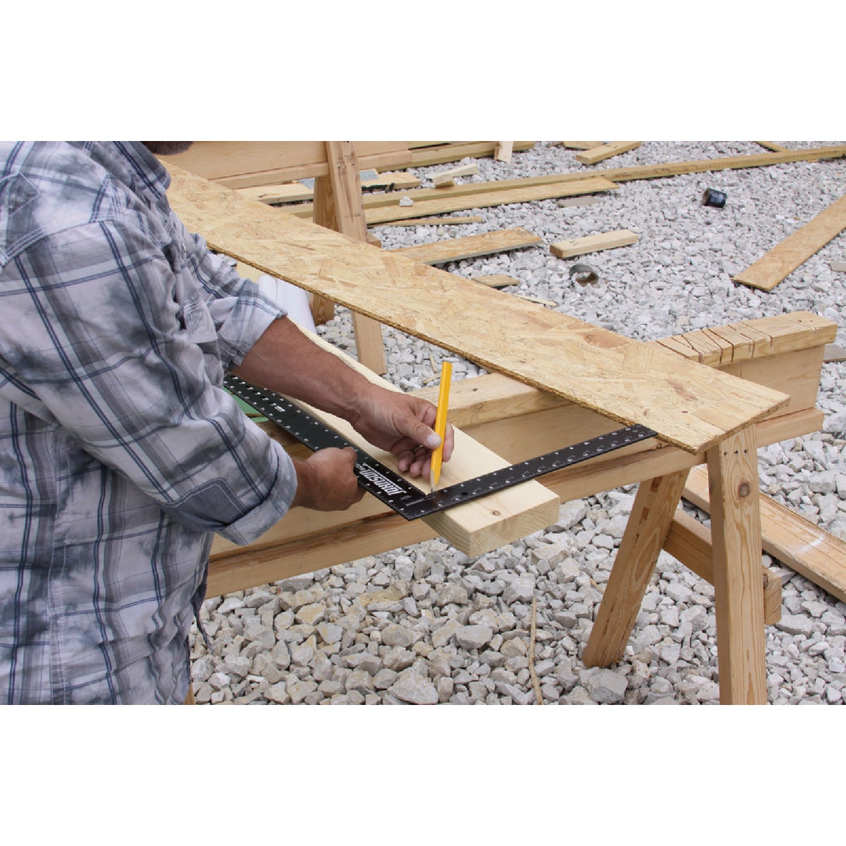 Johnson Level 16 In. x 24 In. Arc Angle Framing Square Image 3