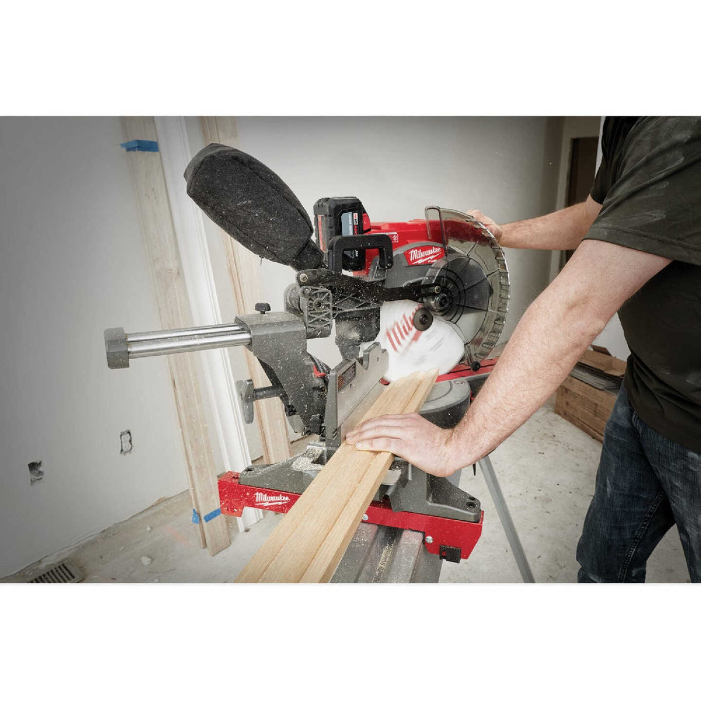 Milwaukee 12 In. 44-Tooth General Purpose & 80-Tooth Fine Finish Wood Circular Saw Blade Set Image 4