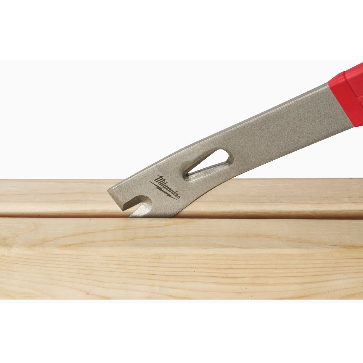 Milwaukee 21 In. L Pry Bar Image 6