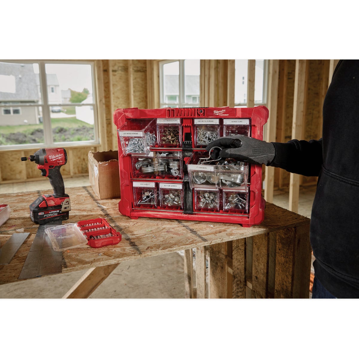 Milwaukee PACKOUT Tilt Bin Organizer Image 5