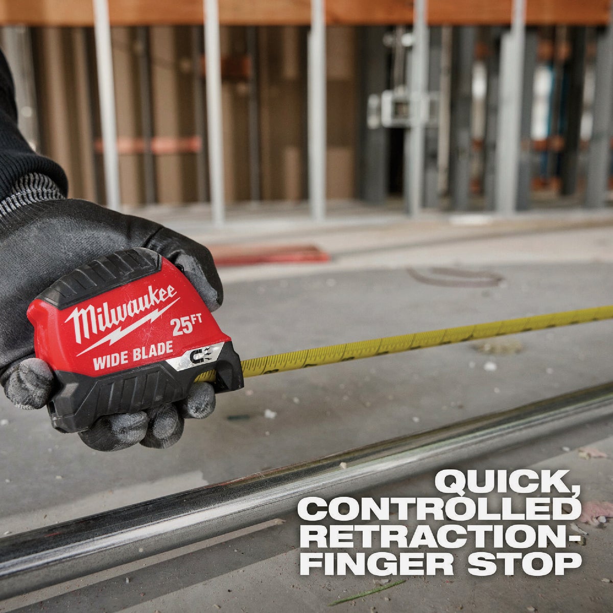 Milwaukee 16 Ft. Wide Blade Magnetic Tape Measure Image 5