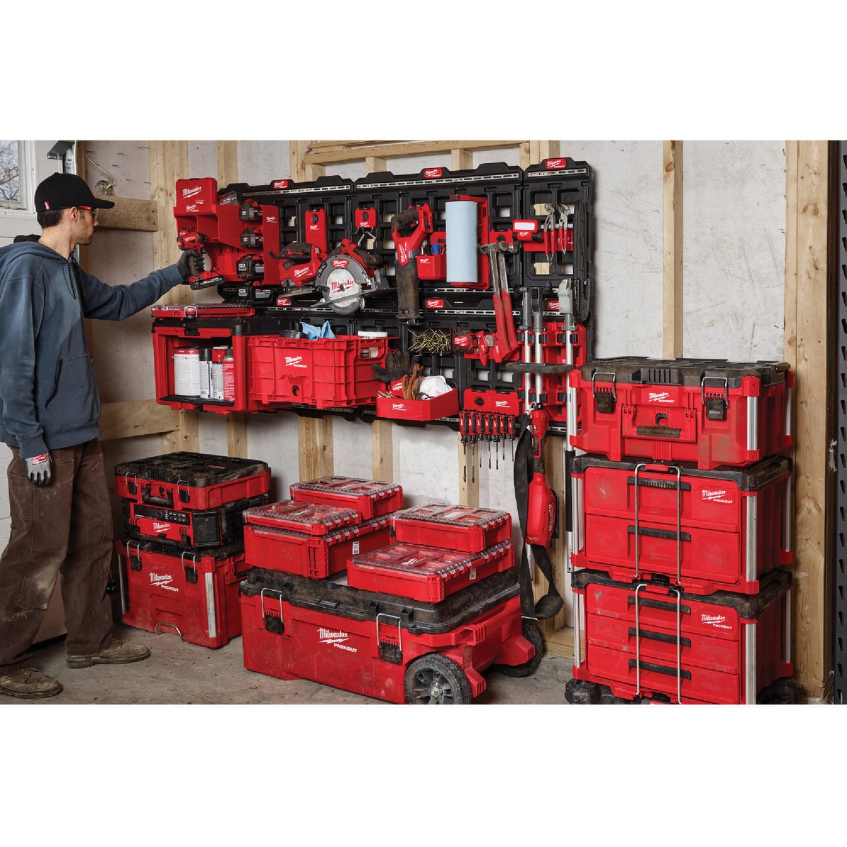 Milwaukee PACKOUT Compact Wall Plate, 50 Lb. Capacity Image 5