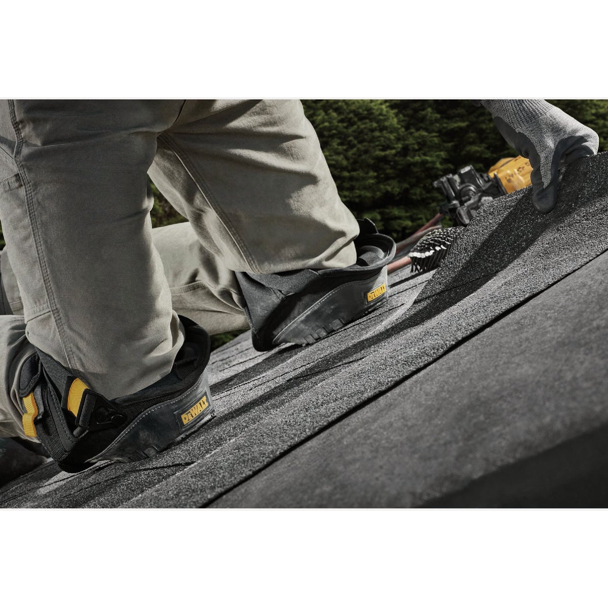 DeWalt Stabilized Gel Knee Pads (2-Pack) Image 2
