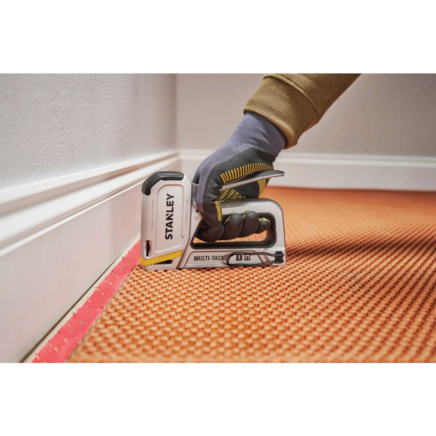 Stanley SharpShooter Plus Heavy-Duty Brad/Staple Gun Image 4