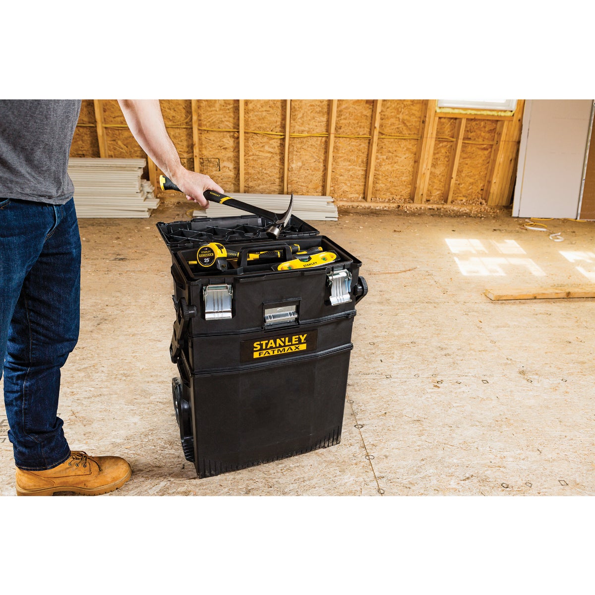 Stanley FatMax 22 In. W x 18 In. H x 17 In. L Mobile Workstation Tool Cart Image 3