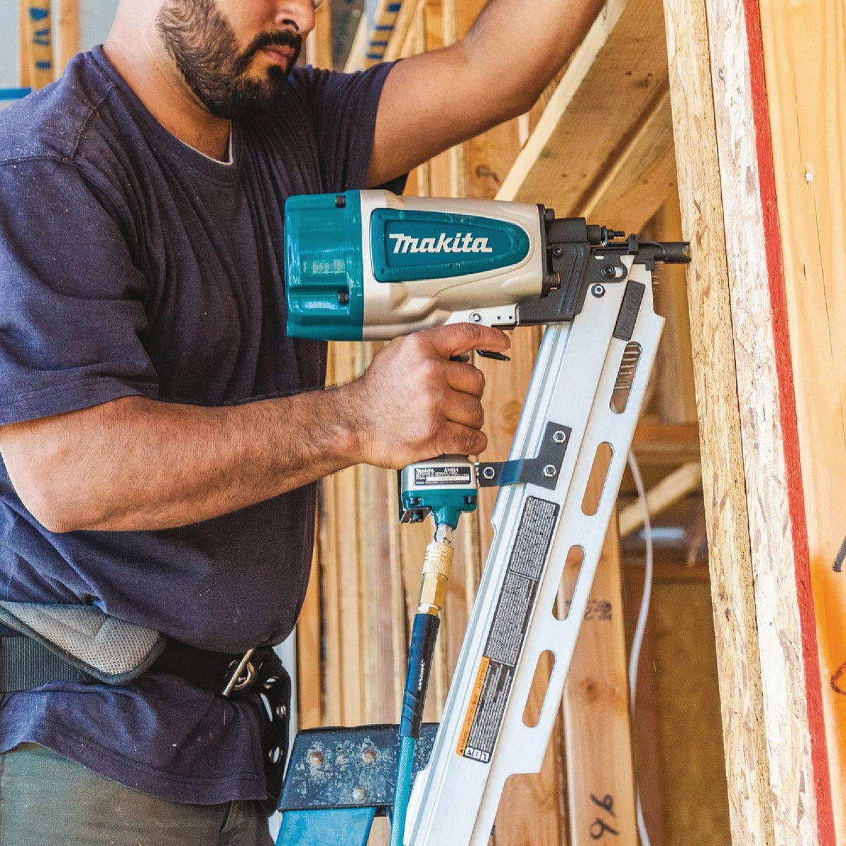 Makita 21 Degree 3-1/2 In. Plastic Collated Framing Nailer Image 2