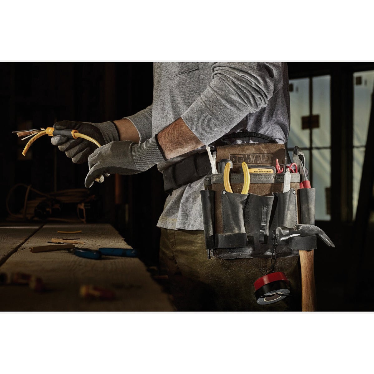 DeWalt Leather Electrician Tool Pouch Image 2