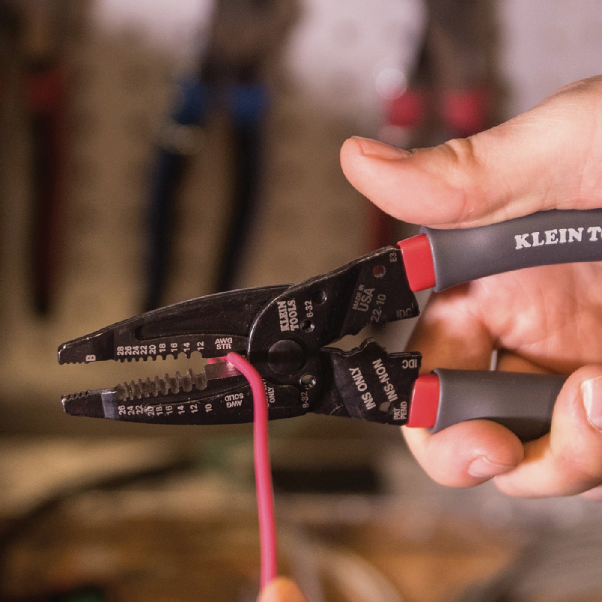 Klein-Kurve 7-3/4 In. Wire Stripper/Crimper Multi-Tool Image 7