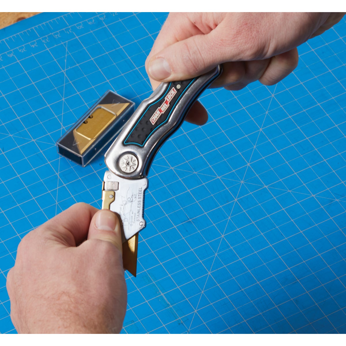 Channellock Lockback Fixed Folding Utility Knife Image 11