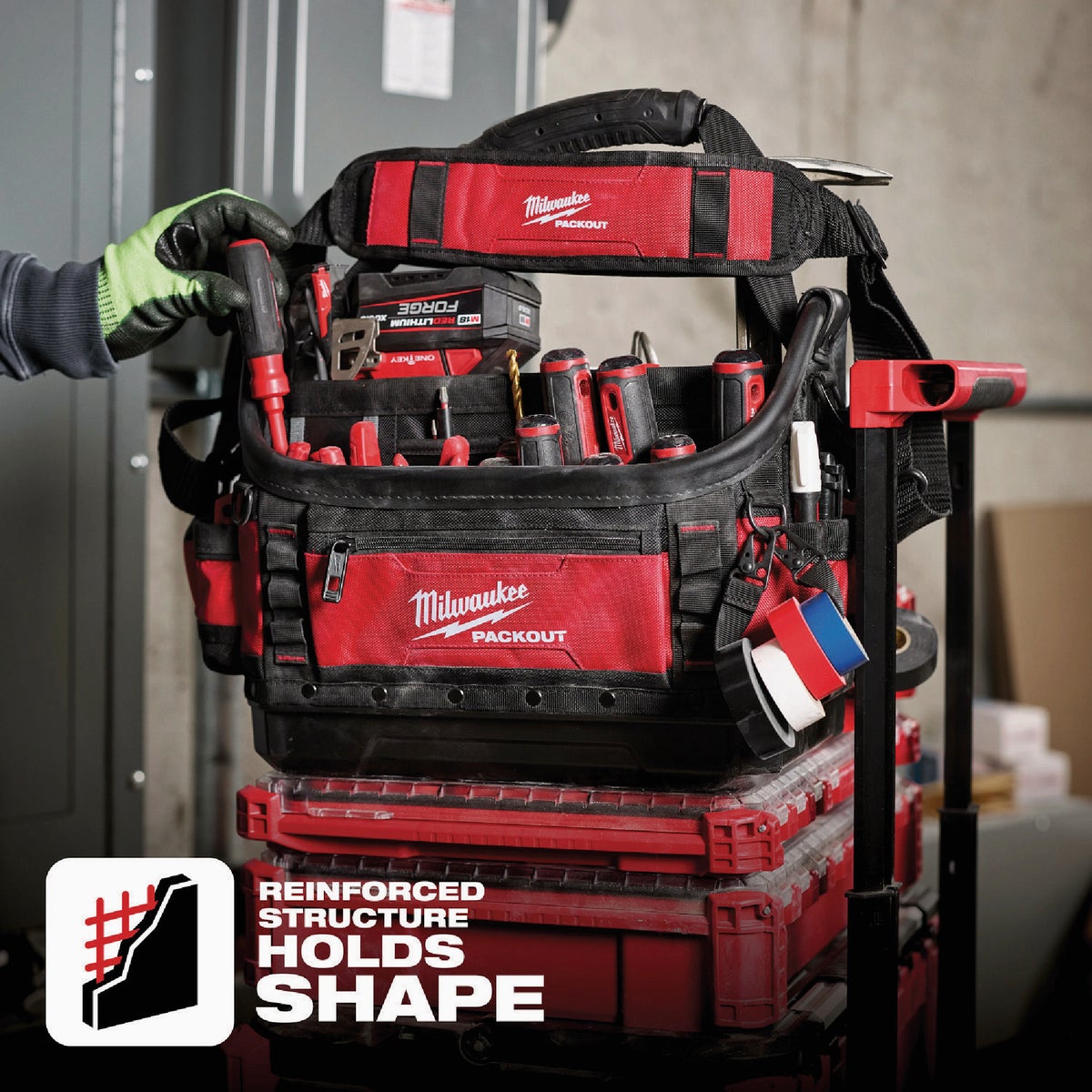 Milwaukee PACKOUT 15 In. Structured Tote Image 5