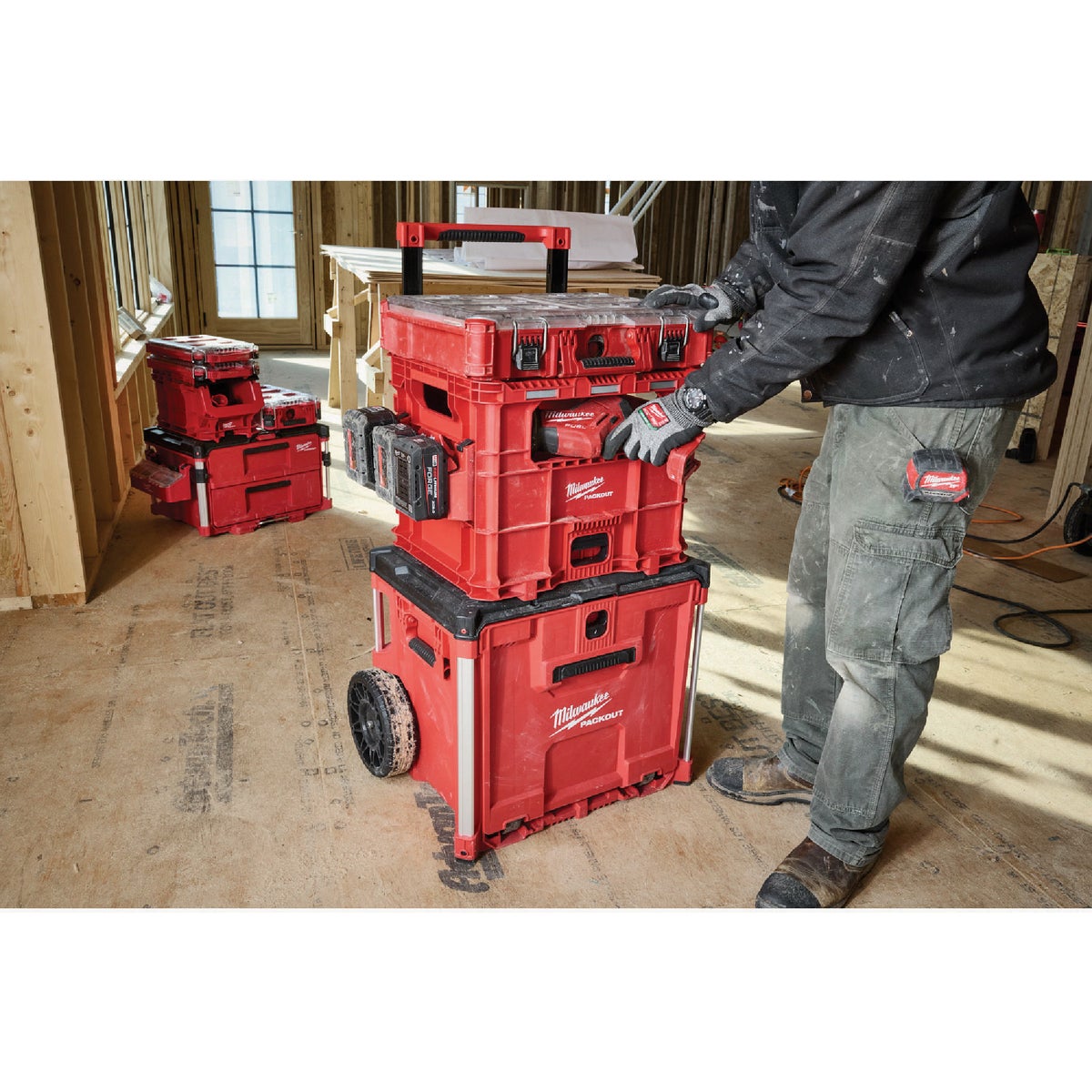 Milwaukee PACKOUT XL Crate Image 5