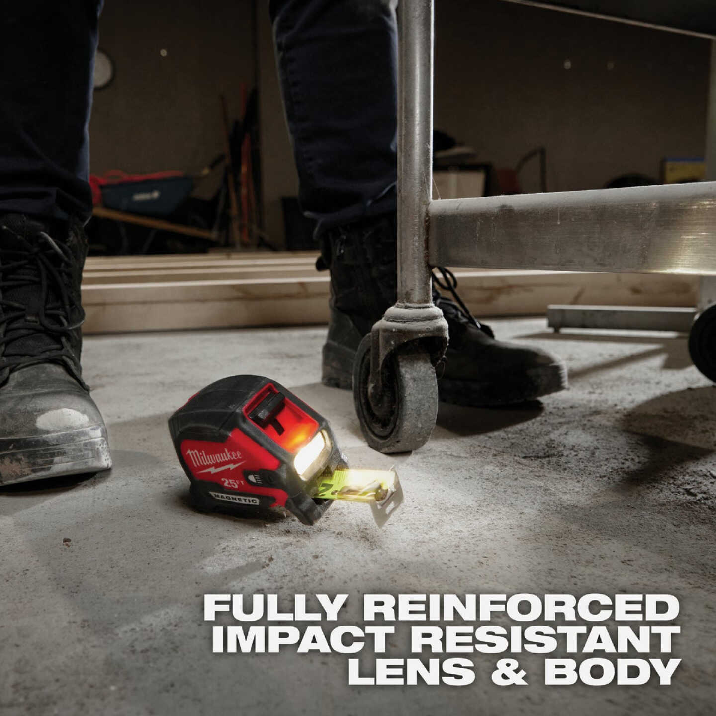 Milwaukee 25 Ft. Magnetic Tape Measure with LED Light Image 6