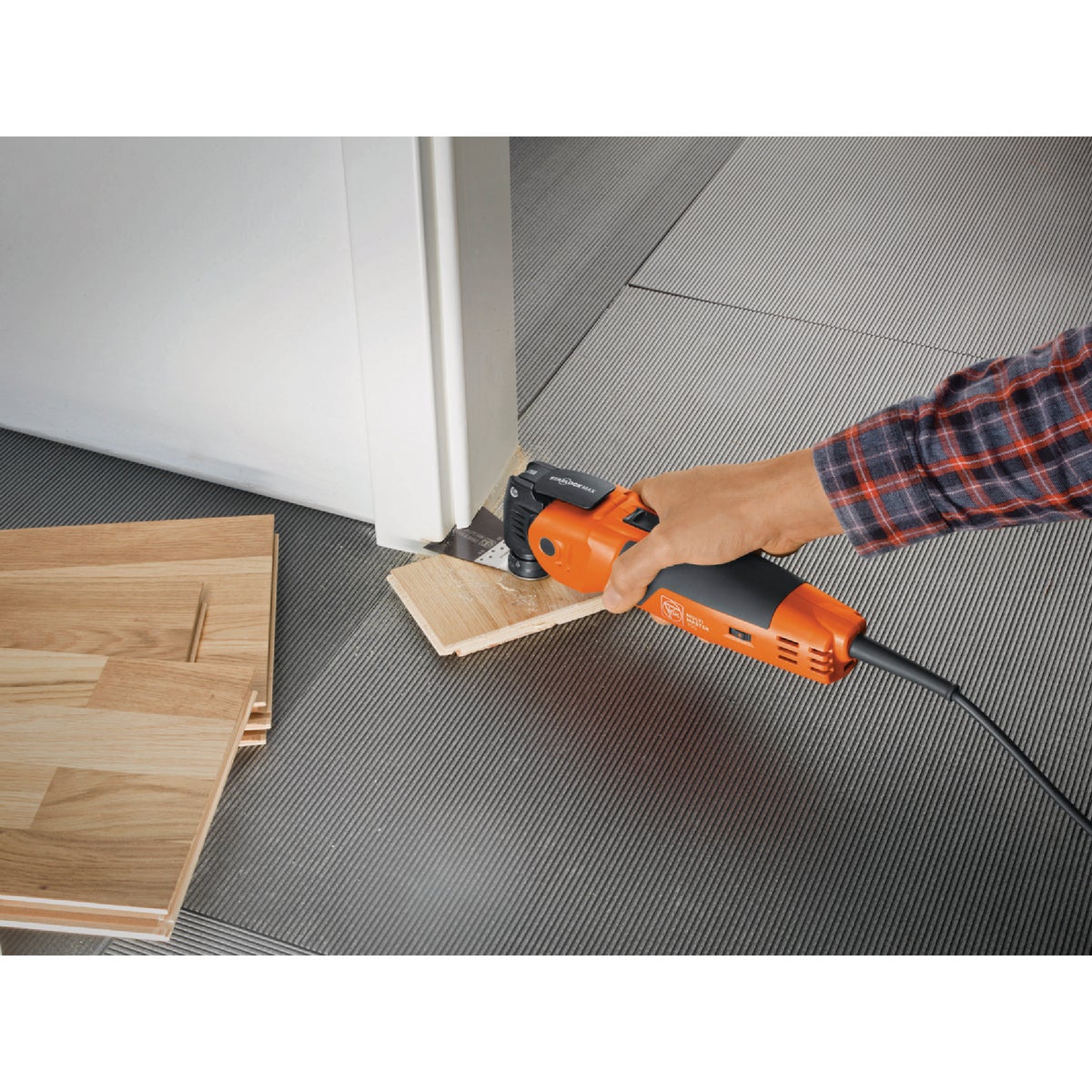 Fein MultiMaster MM 700 Max 3.75-Amp Oscillating Tool Kit Image 2