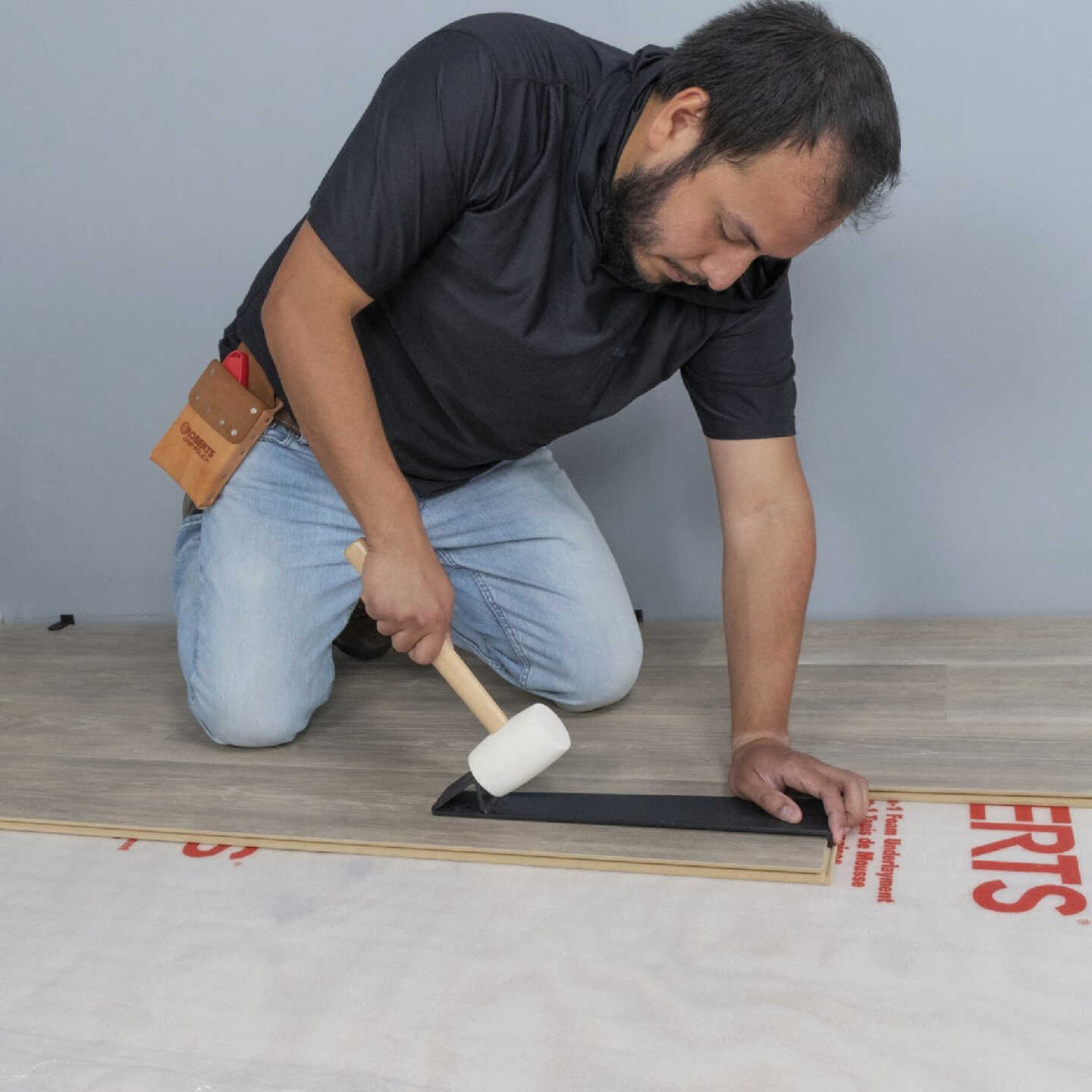 QEP 16 Oz. White Rubber Tile Tapping Mallet Image 3