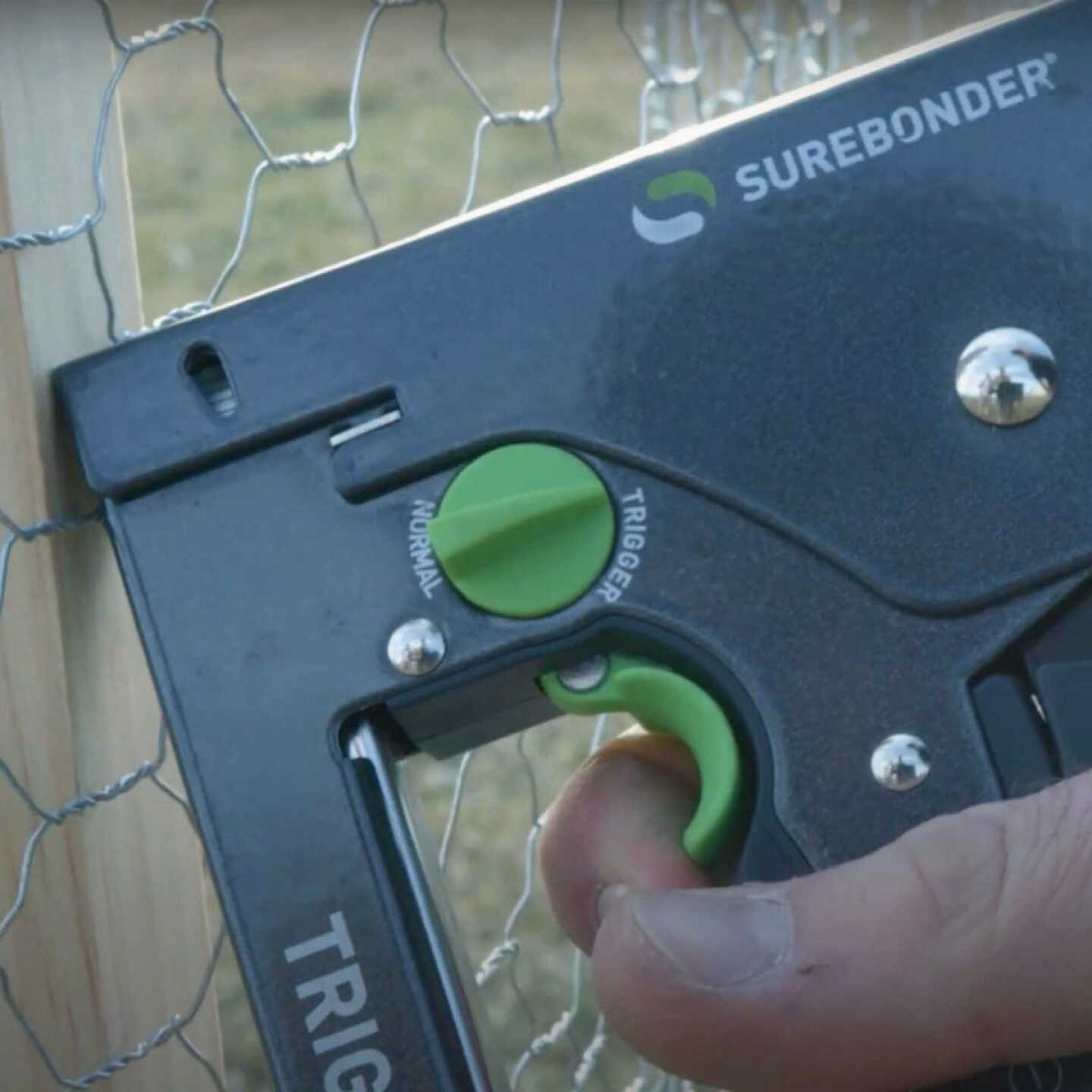 Surebonder TriggerFire Heavy Duty Staple Gun Image 3