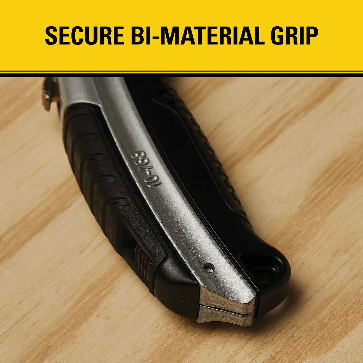 Stanley InstantChange Retractable Straight Utility Knife Image 3