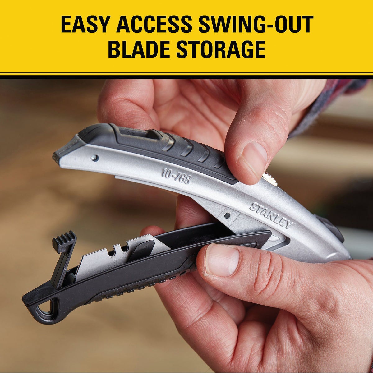 Stanley InstantChange Retractable Straight Utility Knife Image 5