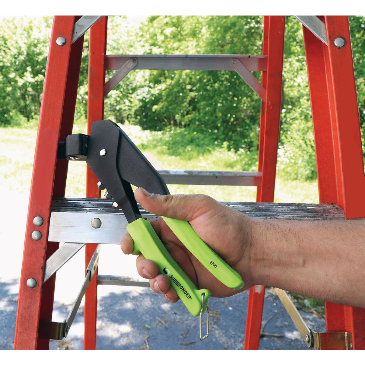 Sureconder Swivel Head Rivet Tool Image 2