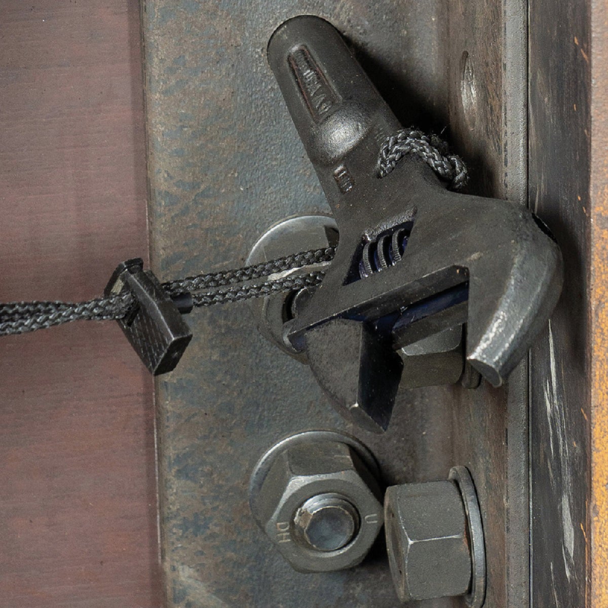 Klein 16 In. Adjustable Spud Wrench Image 6