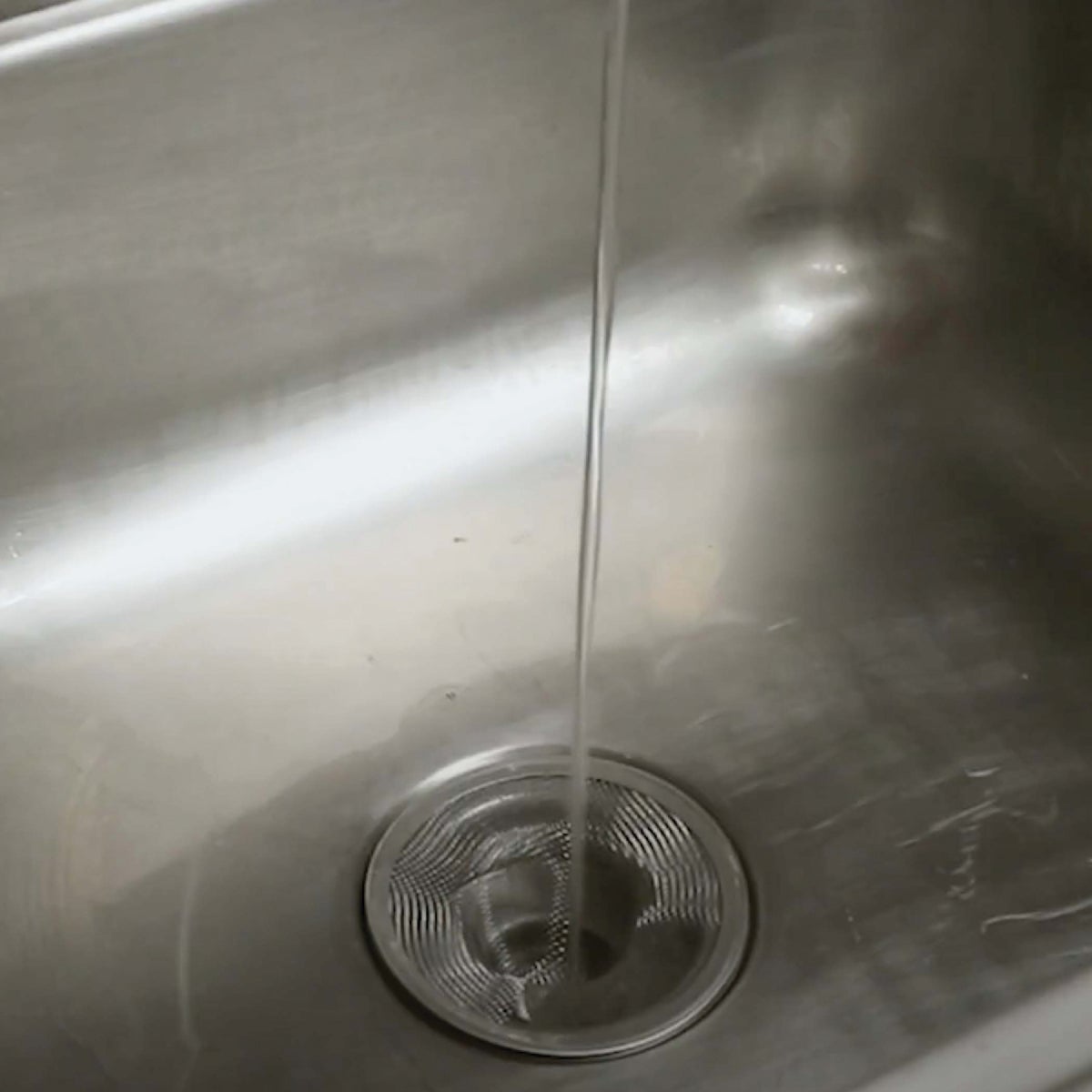 Danco 4-1/2 In. Stainless Steel Mesh Kitchen Sink Strainer Image 3