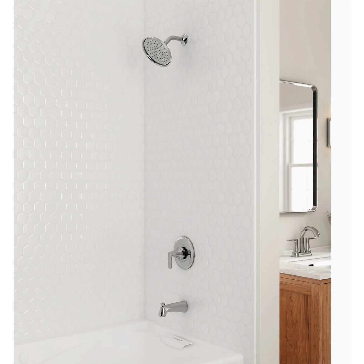 American Standard Becklow Chrome Single-Handle Lever Tub & Shower Faucet Image 5