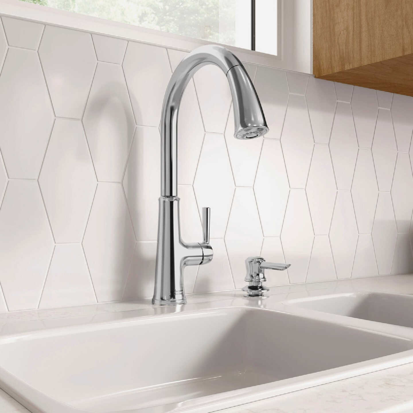 American Standard Maven 1-Handle Lever Pull-Down Kitchen Faucet with Soap Dispenser, Chrome Image 3