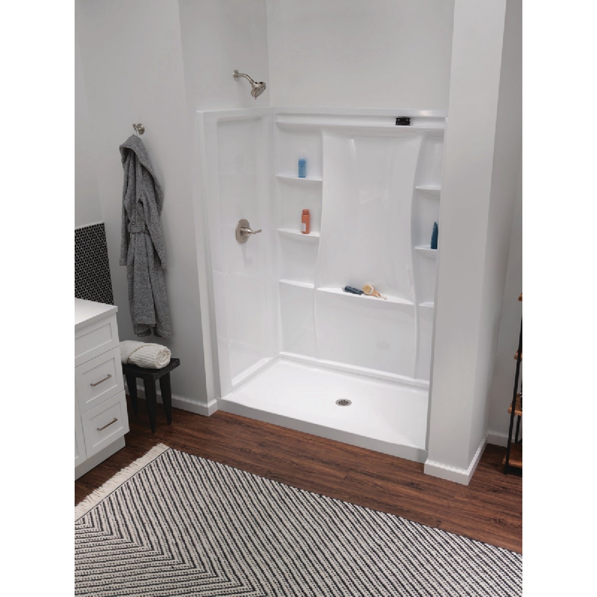Delta Classic 500 60 In. x 32 In. Center Drain Shower Pan, White Image 4