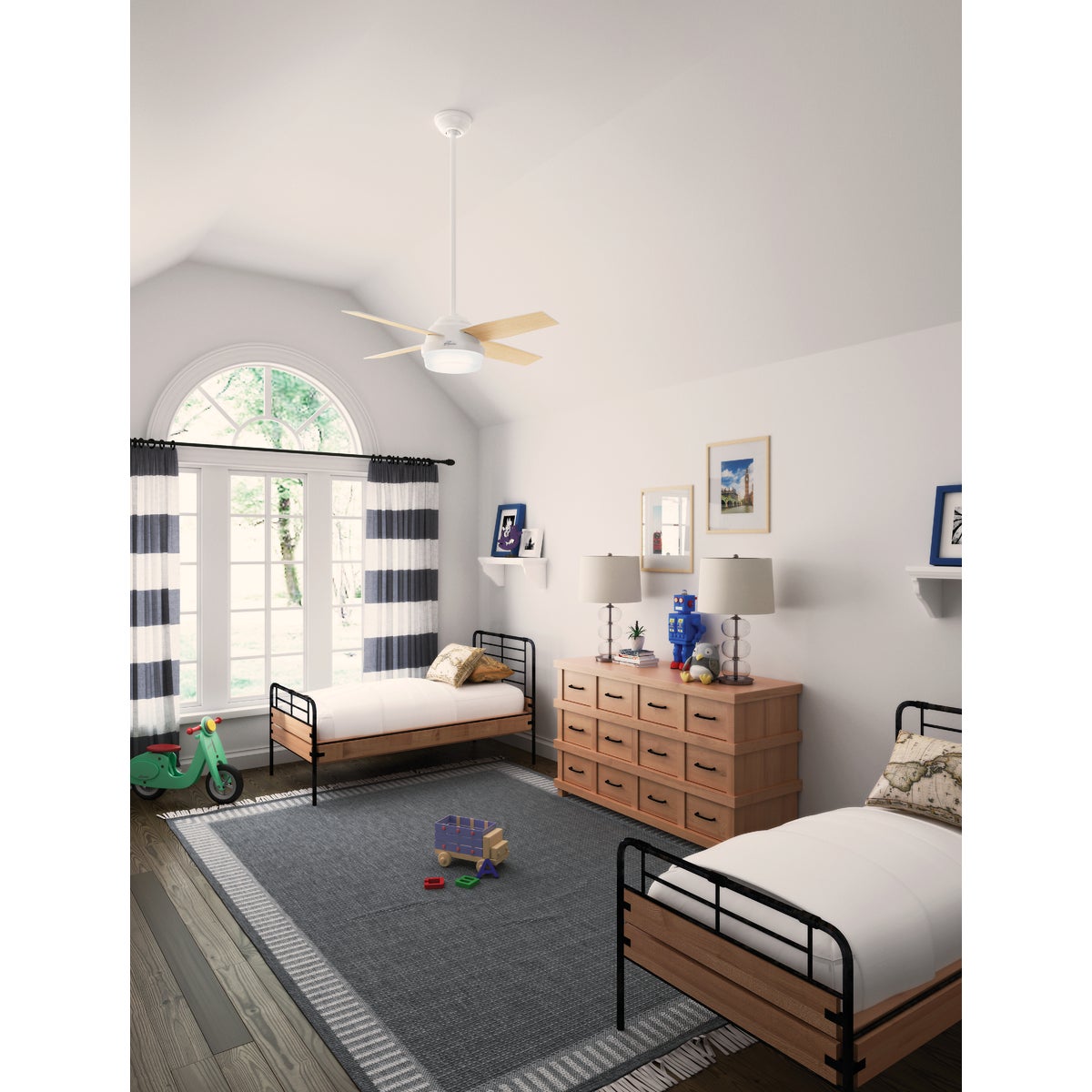 Hunter Dempsey 44 In. Fresh White Ceiling Fan with Light Kit and Handheld Remote Control Image 3
