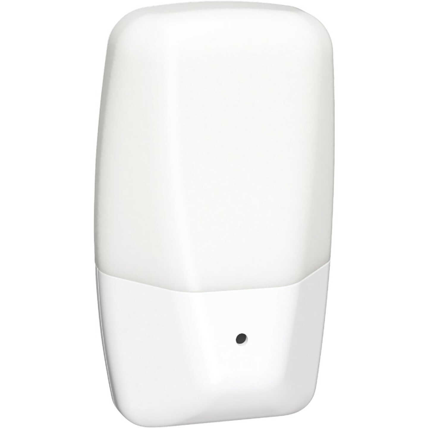 Westek Aria White Dusk To Dawn LED Night Light Image 1