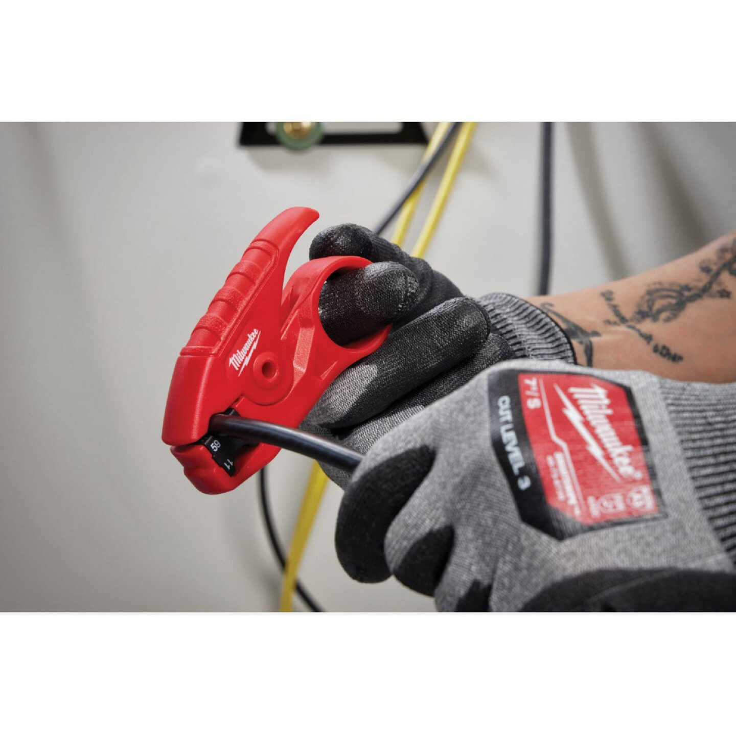 Milwaukee Coax Stripper Image 6