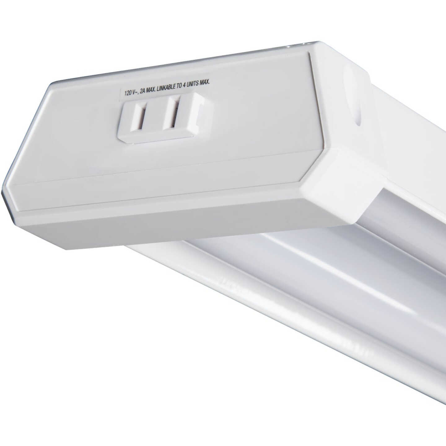 Linkable 4 Ft. 2-Bulb LED Shop Light Fixture Image 4