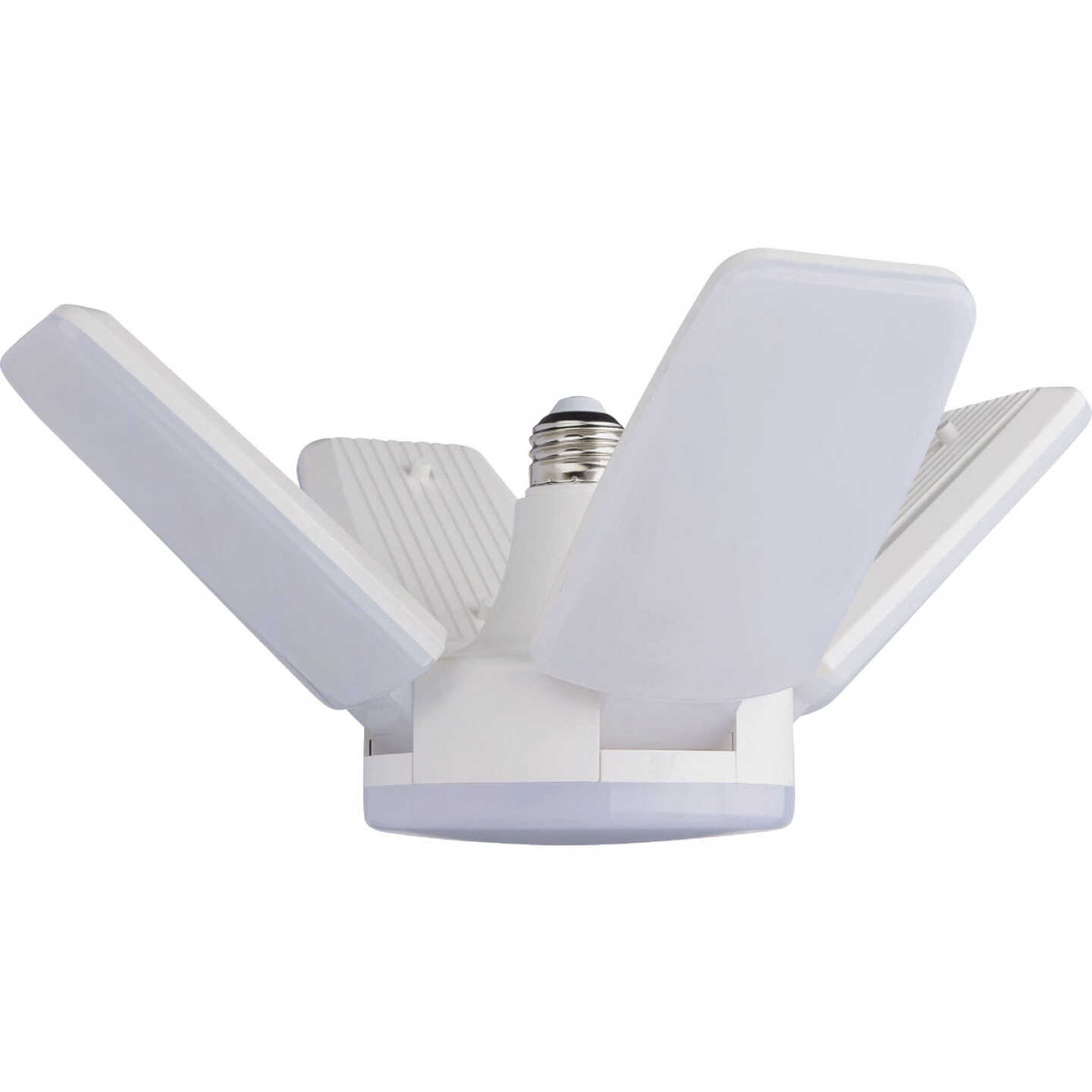 Satco Nuvo 200W Incandescent Equivalent Medium Base Multi-Beam LED High-Intensity Replacement Light Bulb Image 7