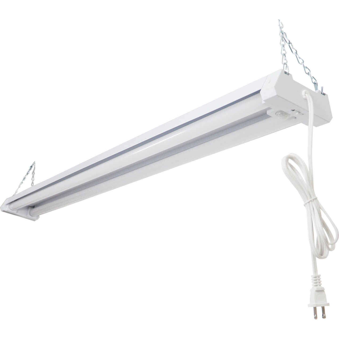 Master Electrician 4 Ft. 40W PIR Motion Activated Shop Light Image 1