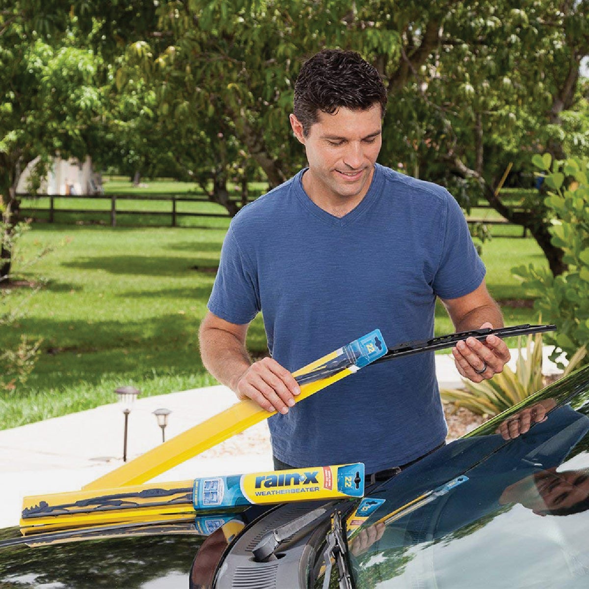 Rain-X Weatherbeater 22 In. Wiper Blade Image 2