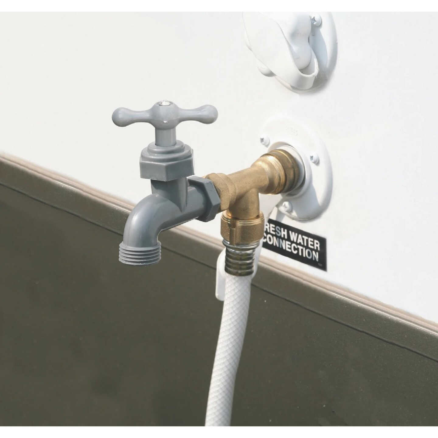 Camco 90 Degree RV Plastic Outdoor Water Faucet Image 4
