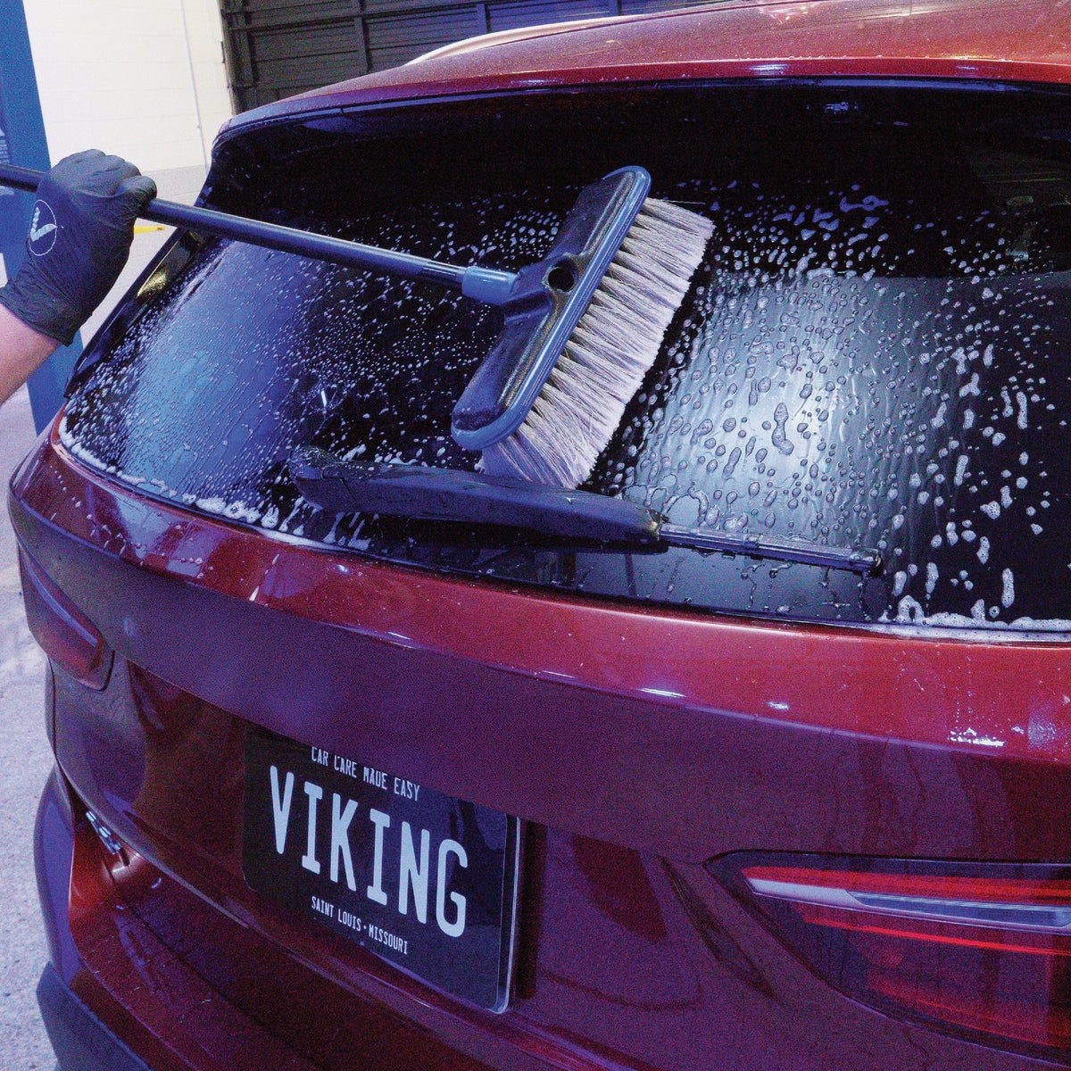 Viking 4 Ft. Dip Wash Brush Image 3