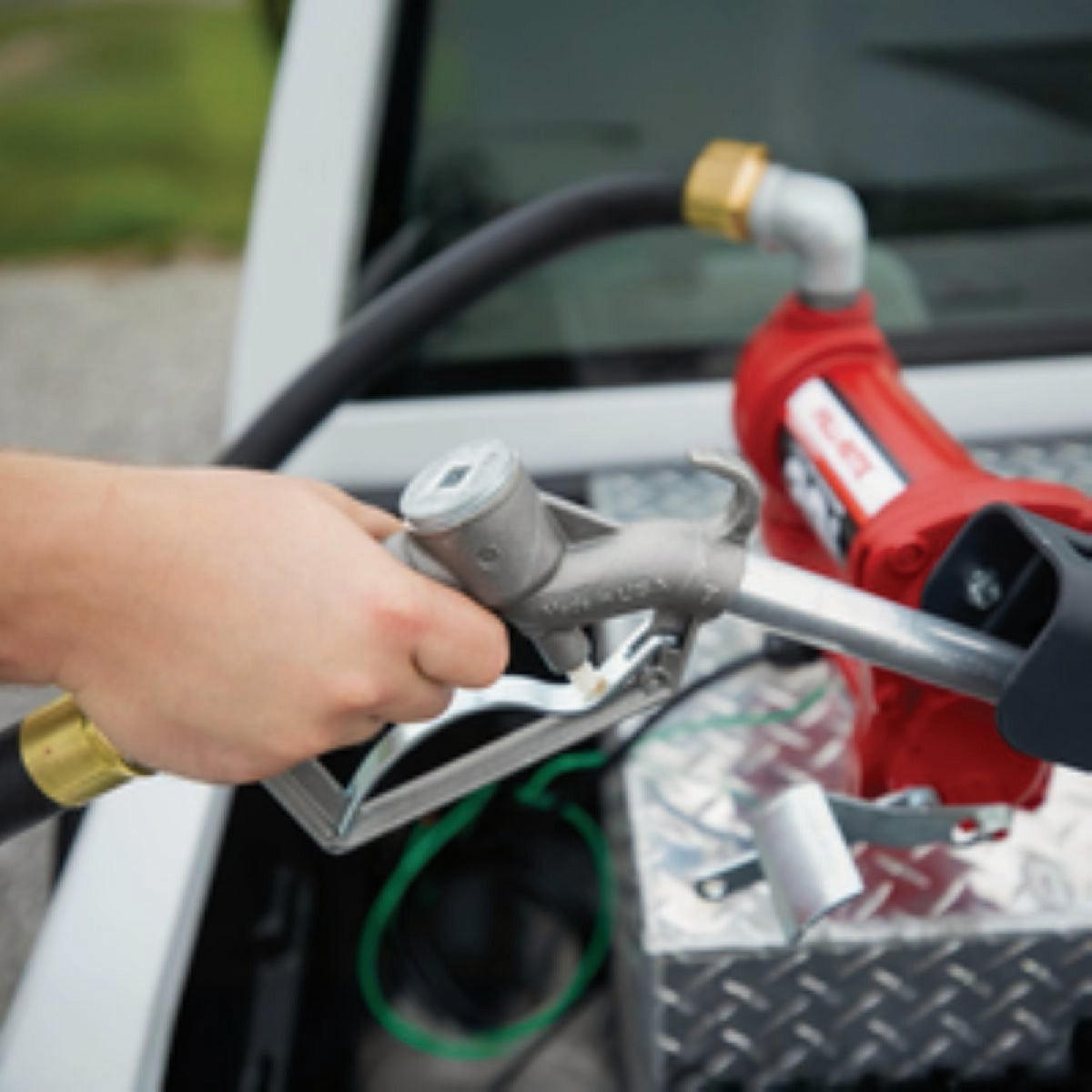 Fill-Rite 1 In. Aluminum Manual Nozzle Image 3