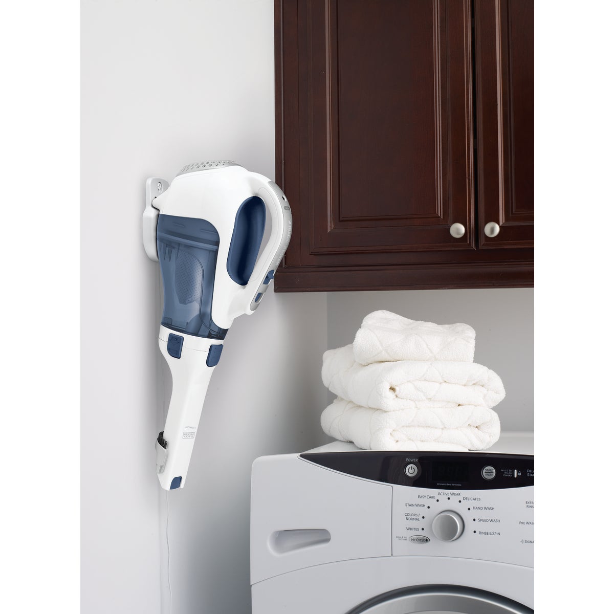 Black & Decker Dustbuster 10.8V Cordless Handheld Vacuum Cleaner, Magic Blue Image 6