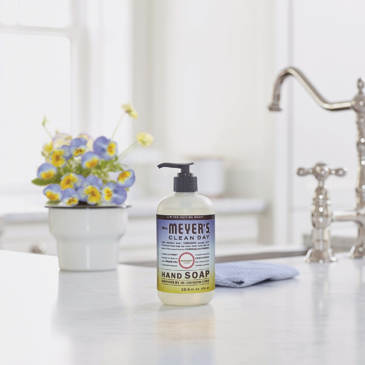 Mrs. Meyer's Clean Day 12.5 Oz. Compassion Flower Liquid Hand Soap Image 2