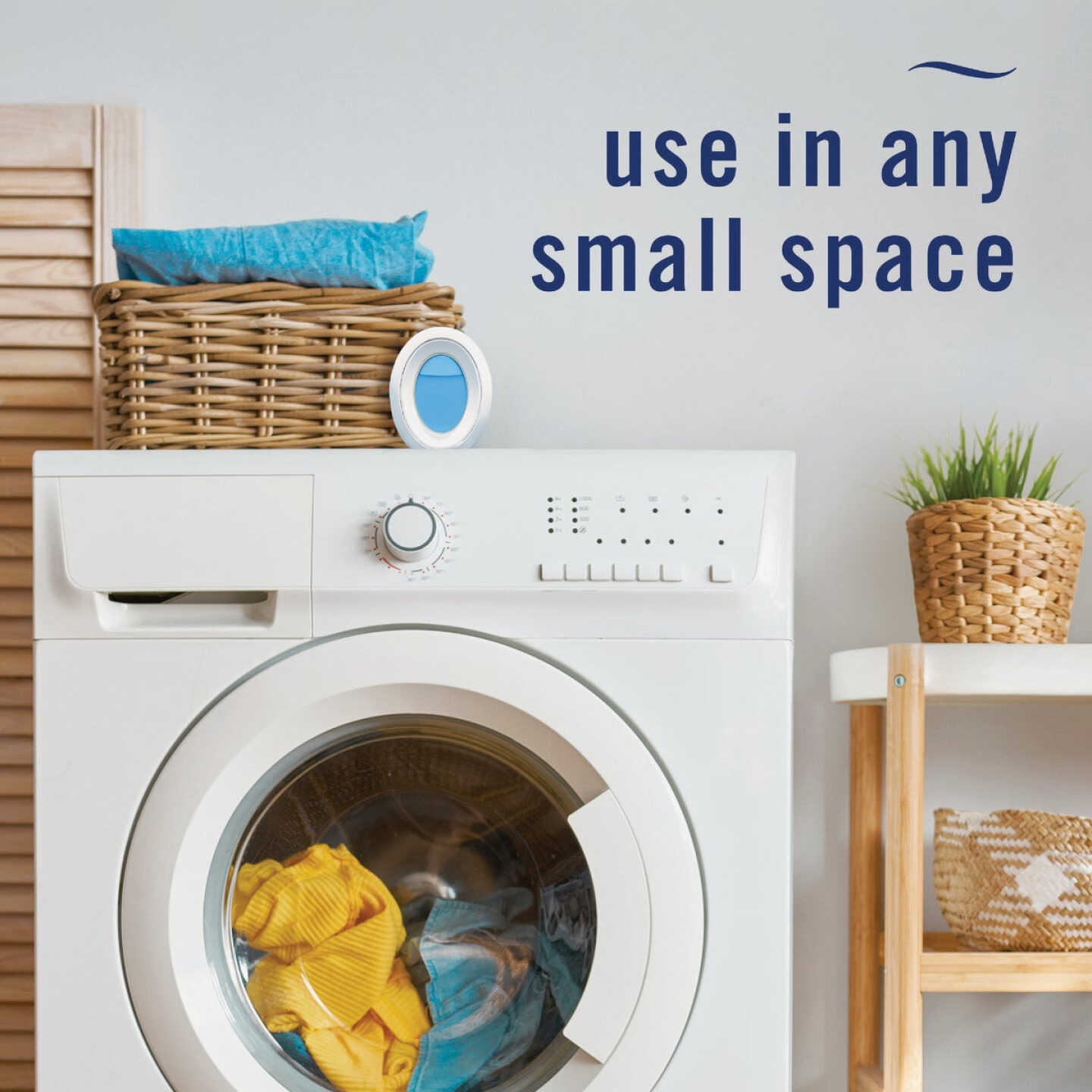 Febreze Linen & Sky Scent Bathroom Air Freshener (2-Count) Image 4