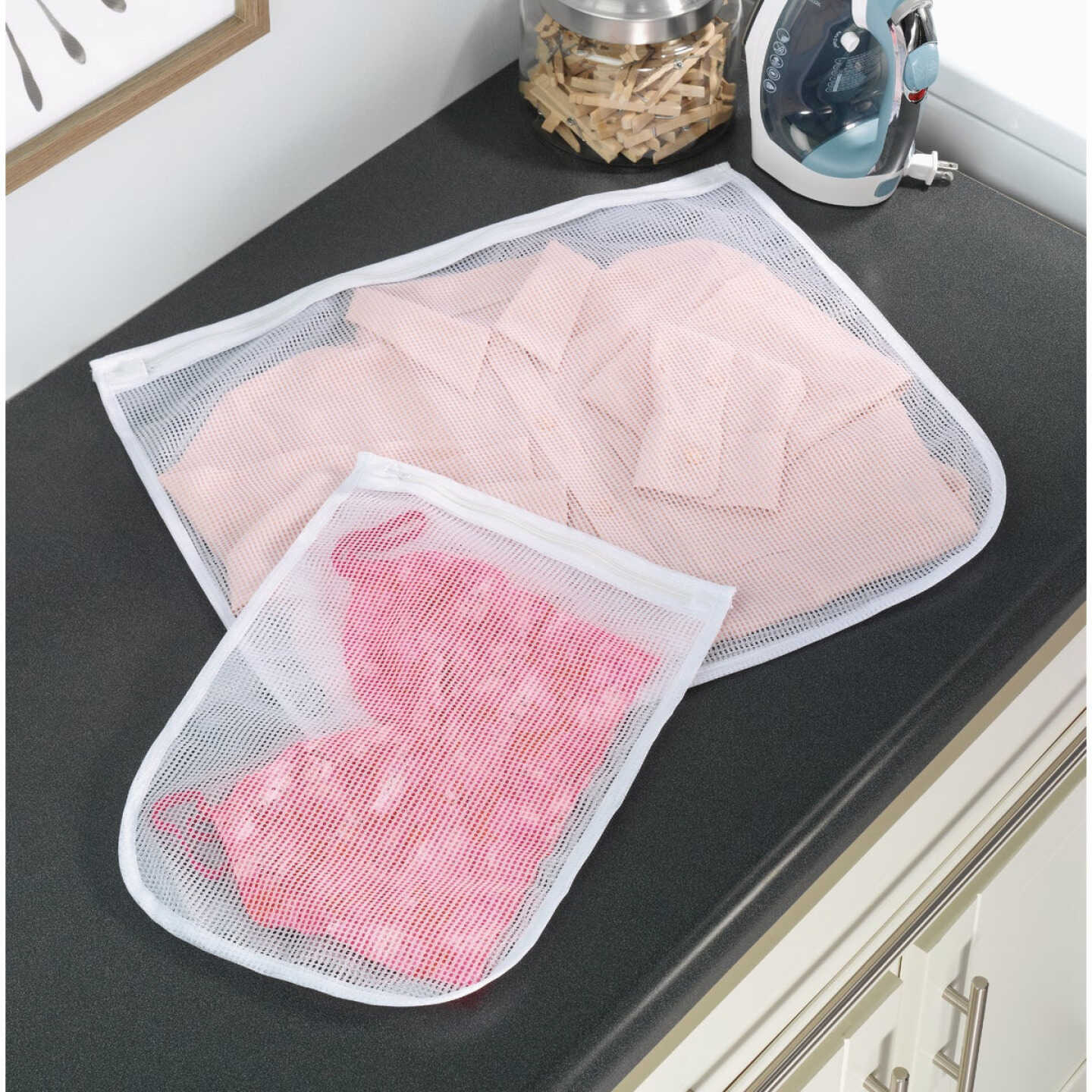 Whitmor 2-Pack Mesh Wash Bags Image 2