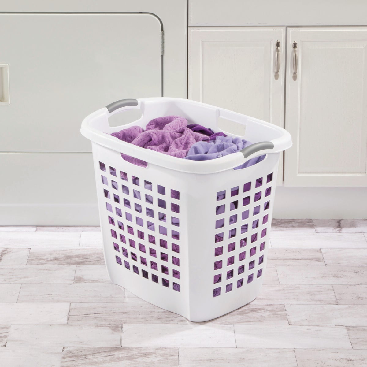 Sterilite White Ultra Easy Carry Hamper Image 2