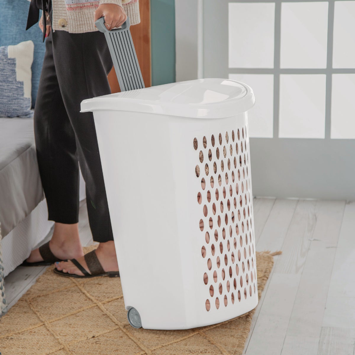 Sterilite Ultra Wheeled Hamper Image 3